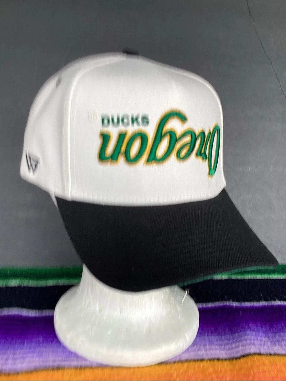 Woodngrail Oregon Ducks Upside Down Script Hat NWT